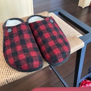 Size 41 buffalo check Birkenstock clogs